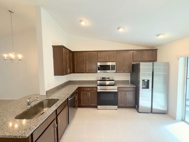 Photo - 125 Seattle Trail Unidad B