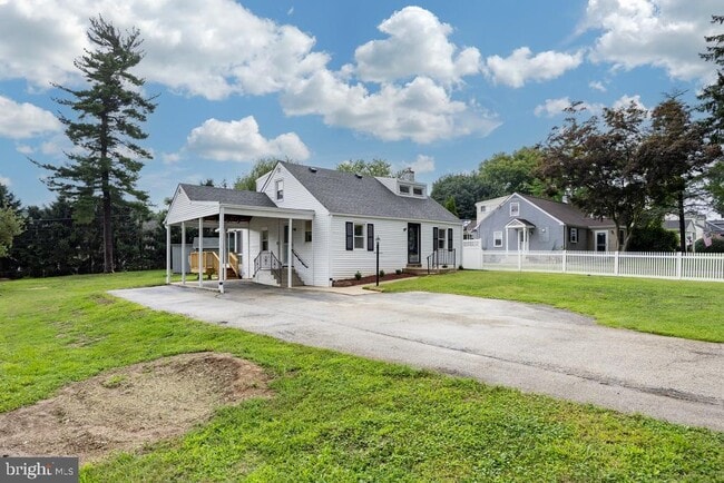 Photo - 4 Buttonwood Ave