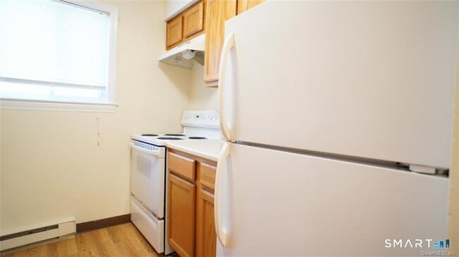 Photo - 37 Ferris Ave Unit 4