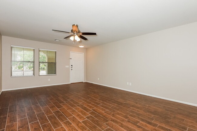 Photo - 1084 S Olympic Dr