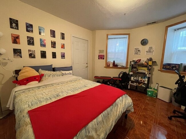 Photo - 191 Winthrop Rd Unit 1