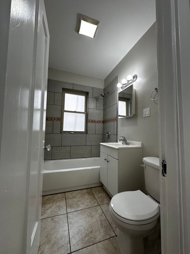 Photo - Large newly renovated 2 bedroom condo Unit #B