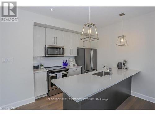 Photo - 499 Sophia Cres