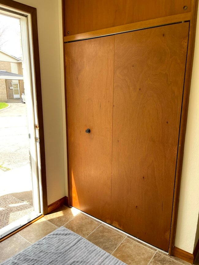 Photo - 6 Florentine Ct