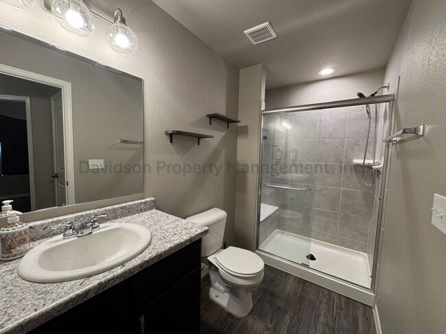 10701 Traders Pkwy