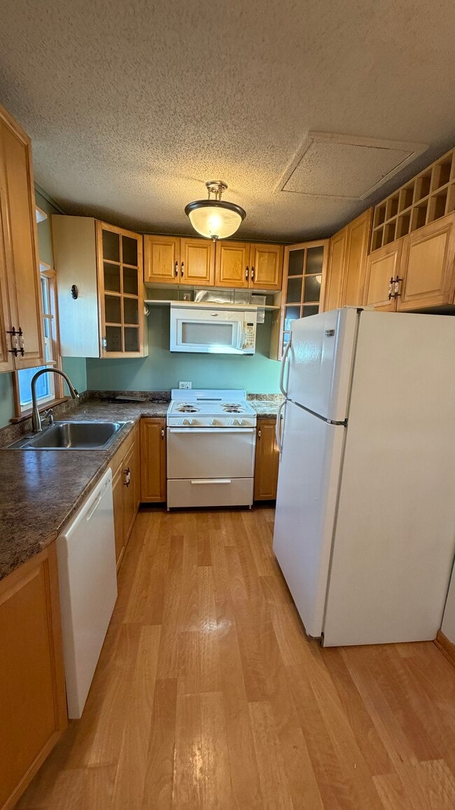 Photo - 119 7th Ave NE