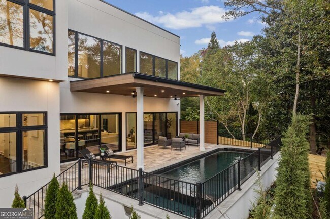 Photo - 19 Spruell Springs Rd