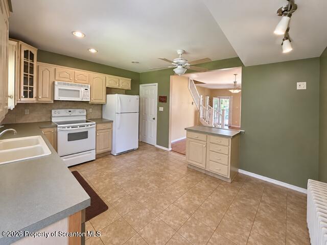 605-607-607 Deacon St