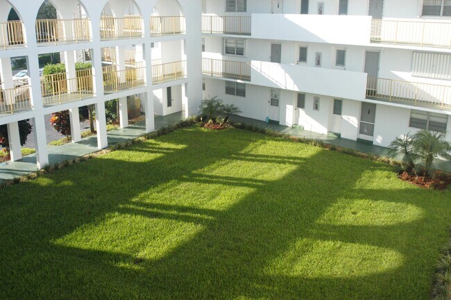 Photo - 5401 NW 2nd Ave Unit 224