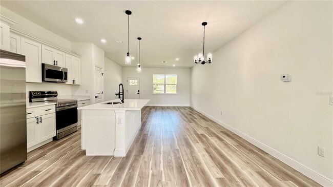 Photo - 1852 W Quaker Ln