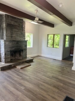 476 Lansingville Rd