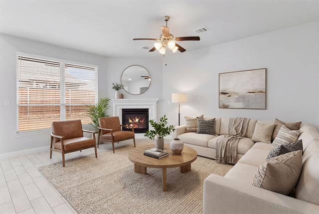 Photo - 704 Fencerow Trl