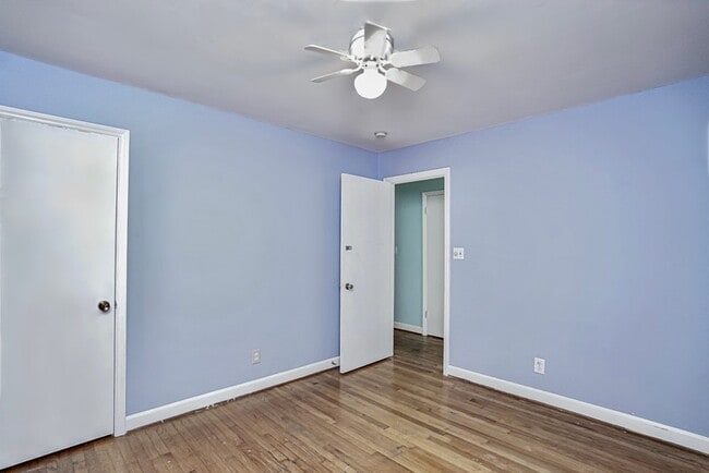 Photo - 130 Heather Dr