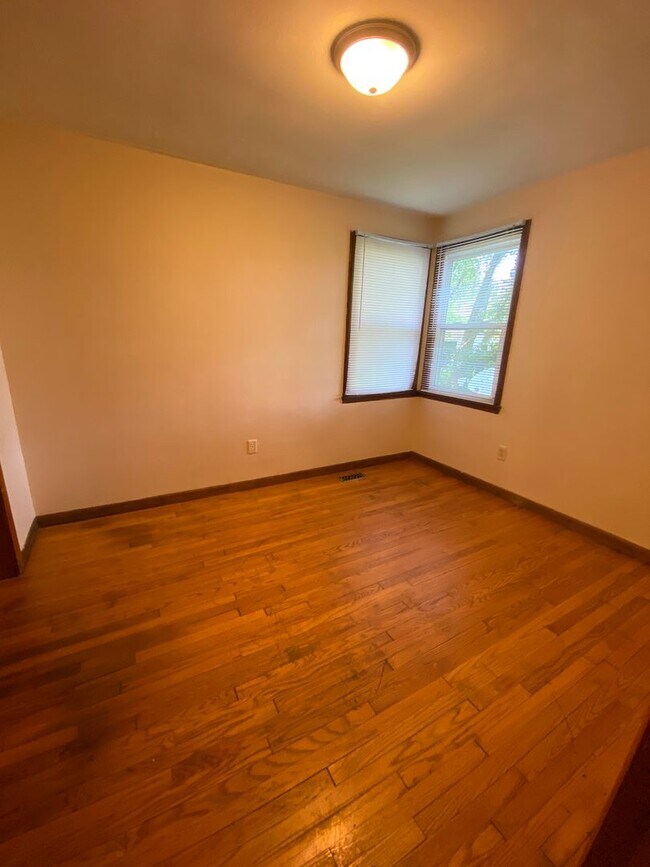 Photo - 824 W Harvard St Unidad HSE