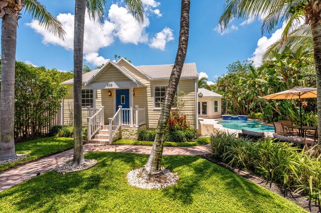 Photo - 255 NE 12th St