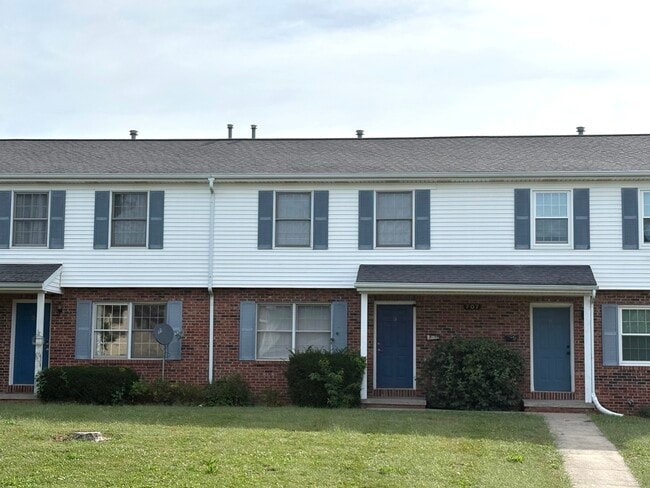 707 N Golfcrest Rd
