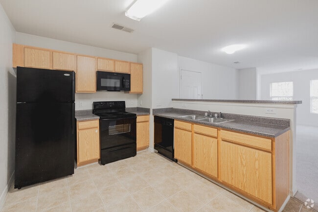 1BR, 1BA - 771SF - Kitchen