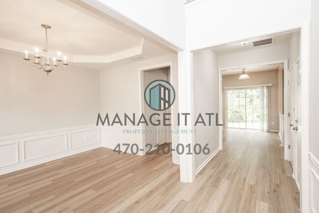 Photo - Beautiful & Move in Ready home in North Gwinnett School District!