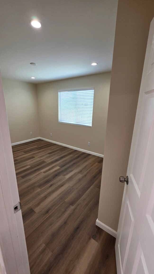 1262 W 88th St Unit 1262 W 88th Street, Unit A
