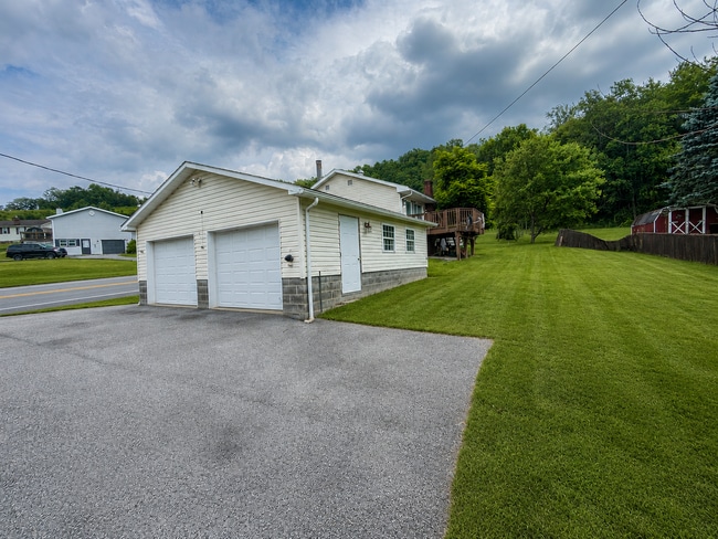 Photo - 161 Pentagon Cir