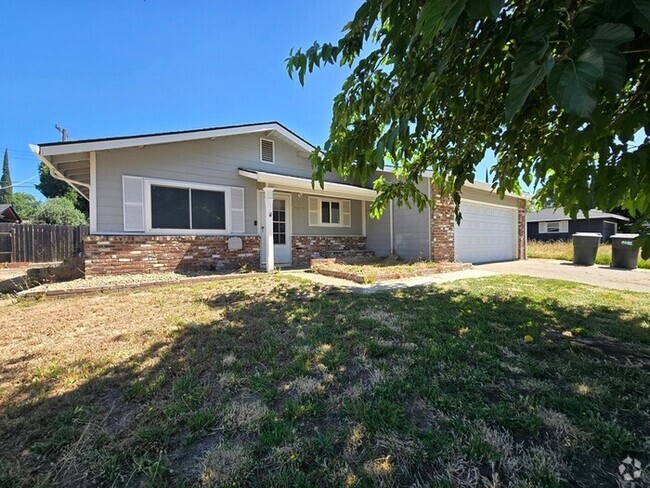 Building Photo - Charming 3-bedroom, 2-bath, 1020 sq. ft. h... Rental