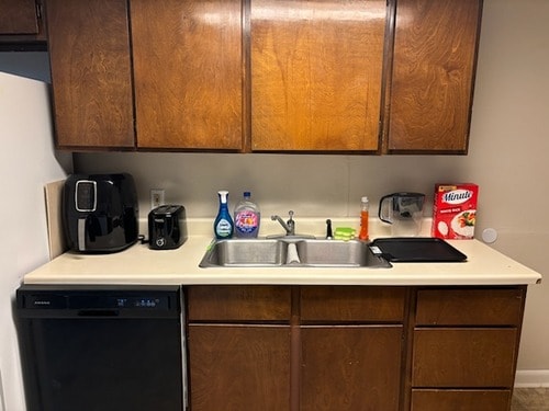 Photo - 3204-3216 Busch St Unit 3214