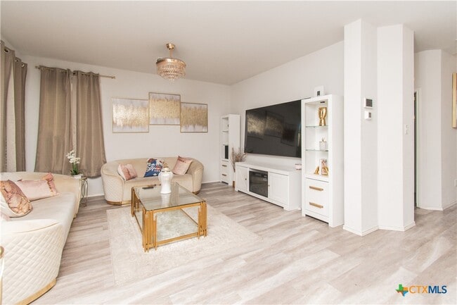 Photo - 3905 Anvil Range Rd