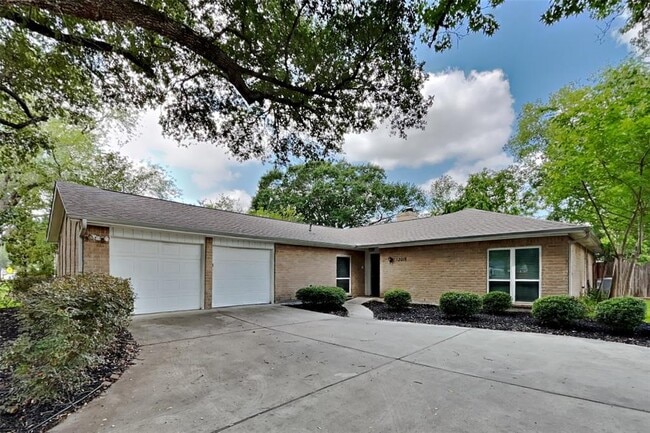 Photo - 12018 Whittington Dr House