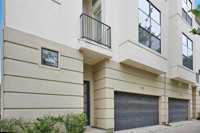 Building Photo - 1810 Thompson St