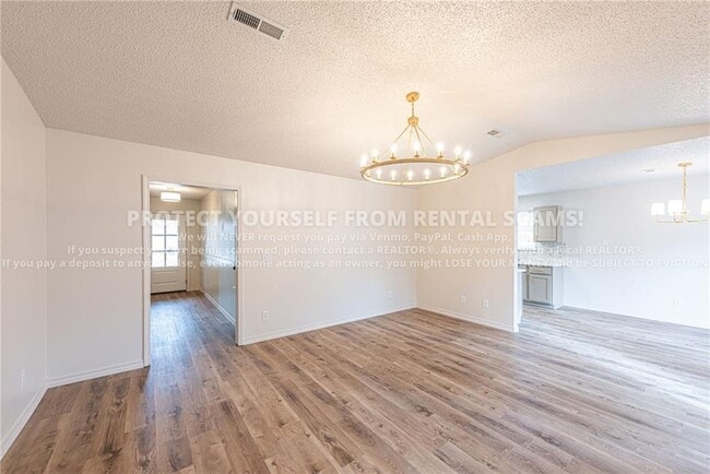 Photo - 3169 Mica St