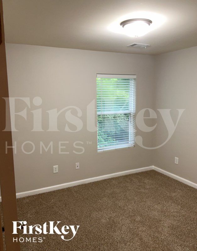 Photo - 3020 Mayfair Dr