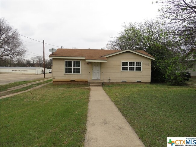 Photo - 2116 W Avenue D Rental