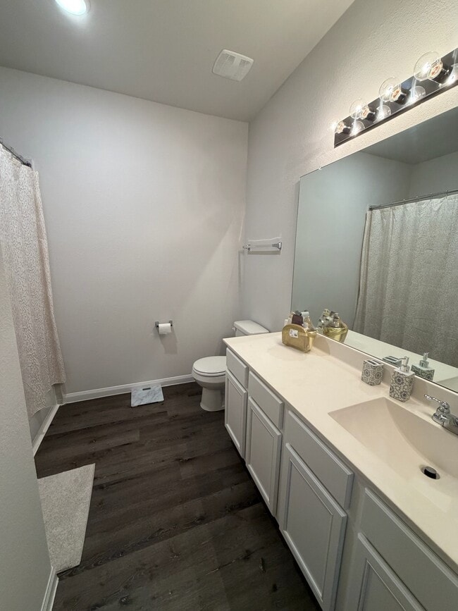 Photo - 3907 Arslan Dr