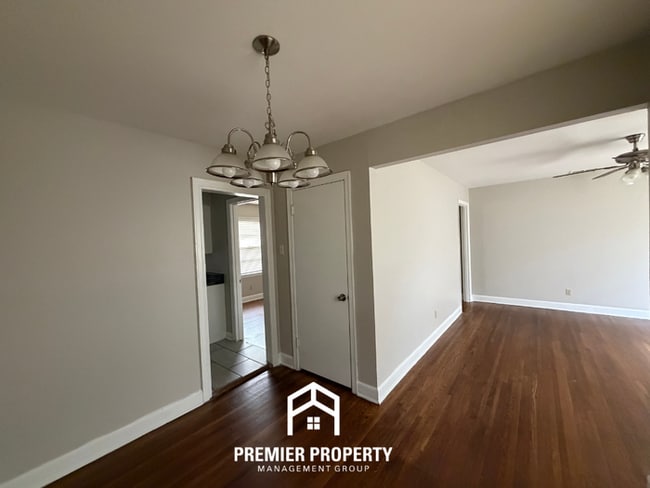 Photo - 4469 Leatherwood Ave