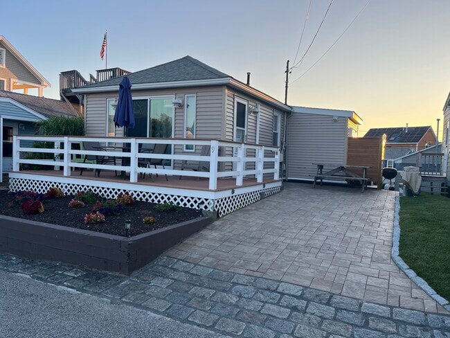Photo - 1499 Ocean Rd House