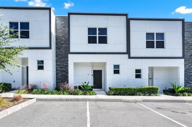 Building Photo - 637 Trikomo Drive