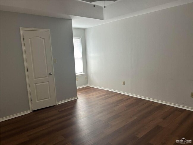 Photo - 6 W Kiwi Ave