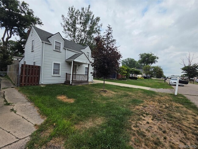Photo - 1031 Arthur Ave