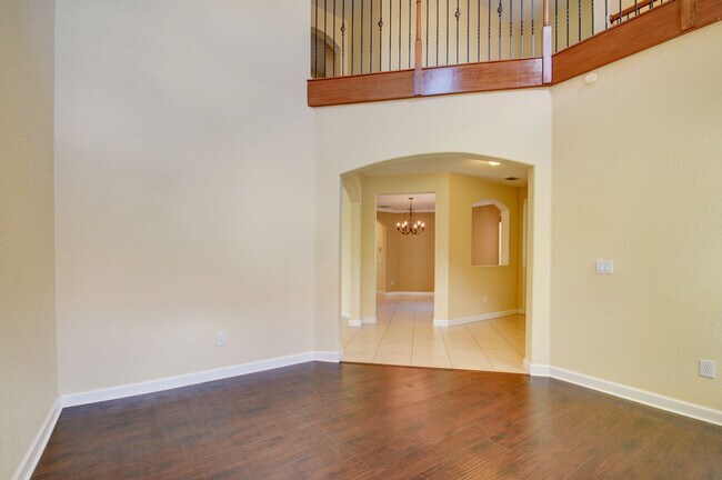 Photo - 10537 Galleria St