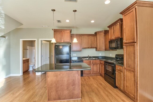 Photo - 1956 Corvallis Ave Unidad 1956