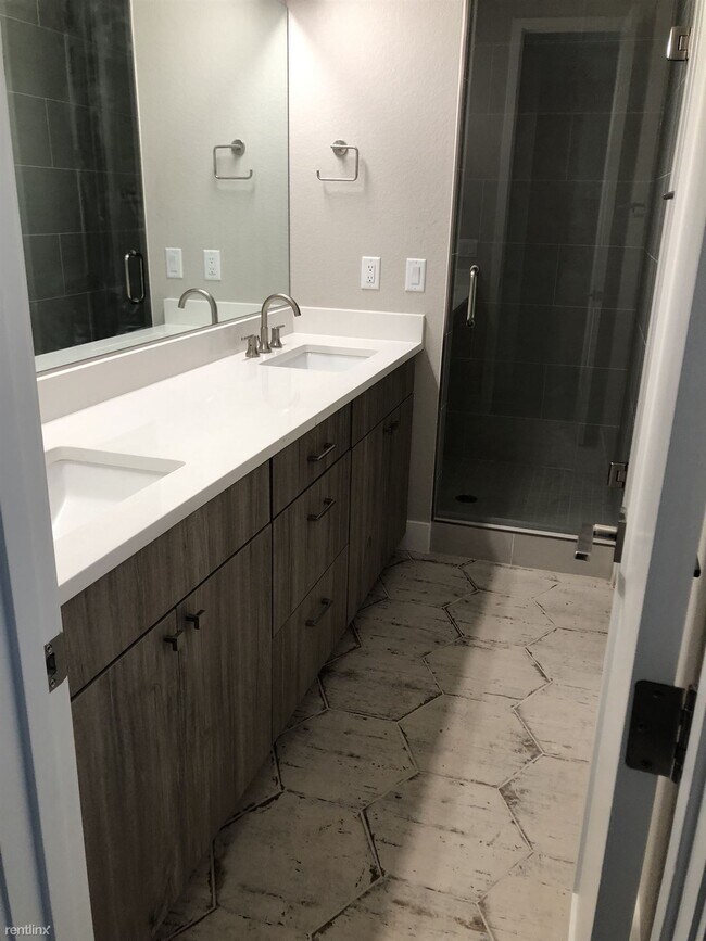 Photo - 2 br, 3 bath Townhome - 3411 Albion Street...