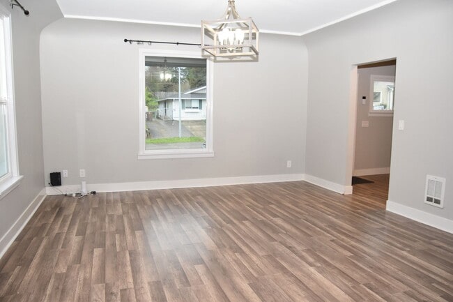 Photo - Fully Updated 3 Bedroom 2 Bath Tacoma 2 Story