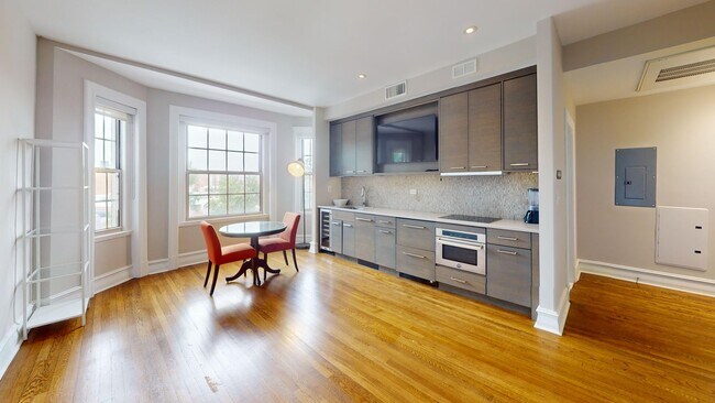 Photo - Dupont Circle Modern Studio Apartment In Historic Building W/Extra Storage!