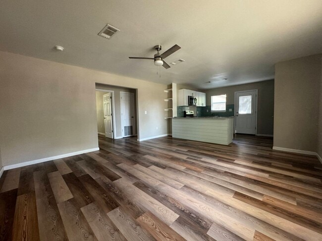 Photo - 1714-1716 Stewart St Unit 1714 Stewart