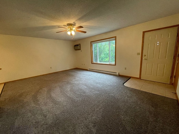 Photo - 317 Twin Oak Dr