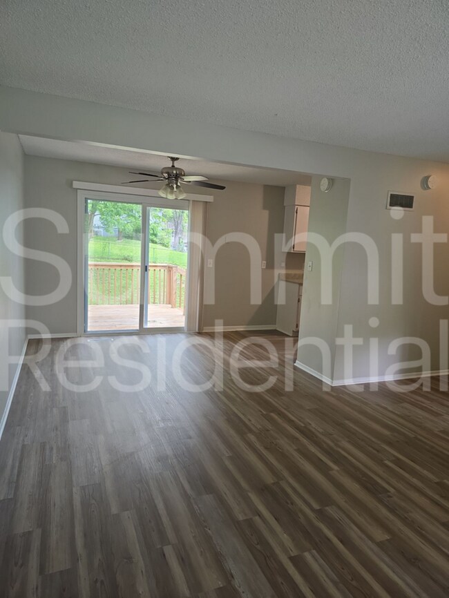 Photo - 19300 E Salisbury Rd
