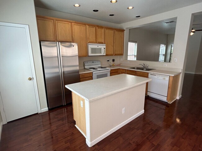 Photo - 18529 W Mariposa Dr