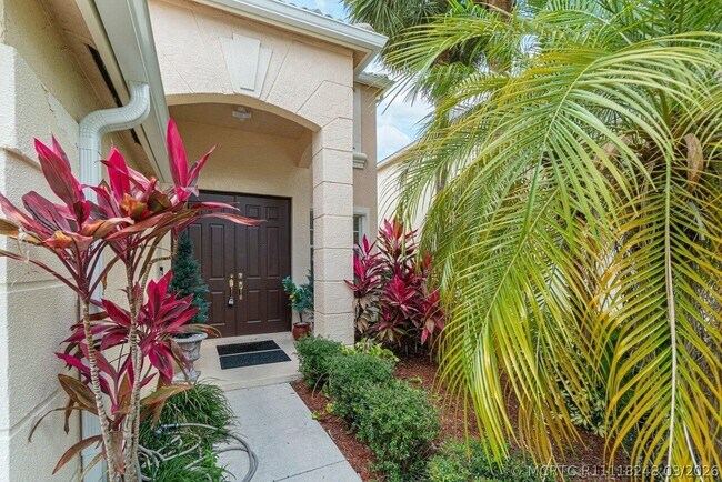 9885 Woodworth Ct