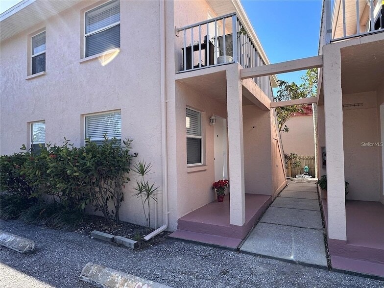 Photo - 1630 Redwood St