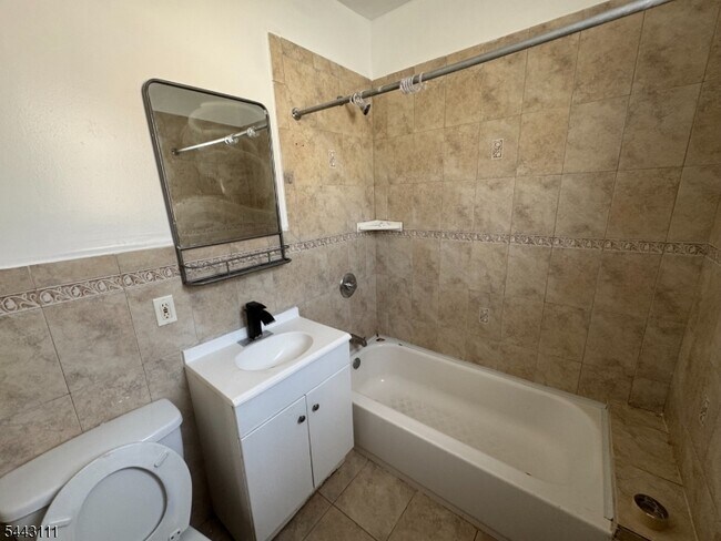Photo - 132 E Main St Unit 2
